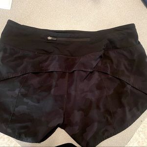 Lululemon incognito shorts